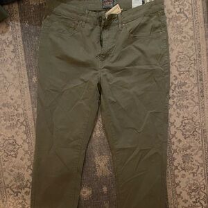 Grayers Green Chinos Versatile Style
